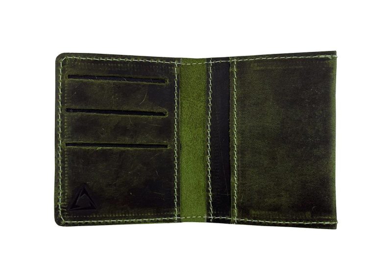 custom-bi-fold-leather-wallet